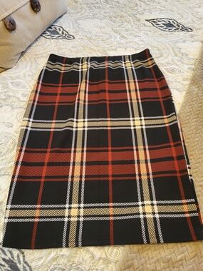 Black & Red Plaid Pencil Skirt - Women